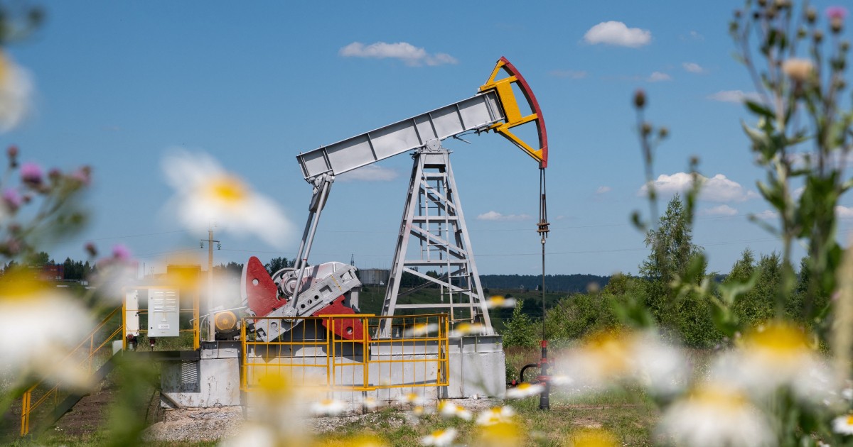 Oil prices fall as hopes for US-Iran deal outweigh supply disruption concerns