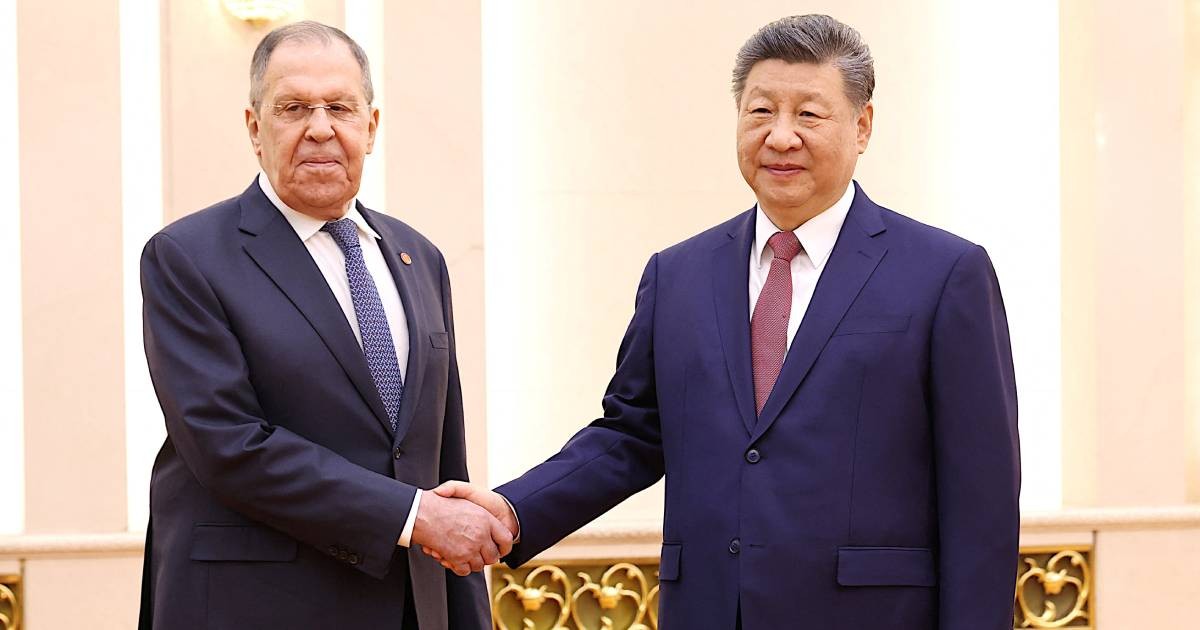 Xi assures Russia of China's friendship as ties grow with other nations