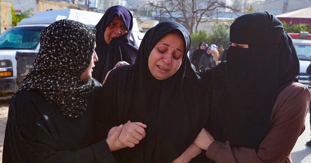 Israeli airstrikes kill 11 in Gaza, Palestinians say; Israel says Hamas violated truce