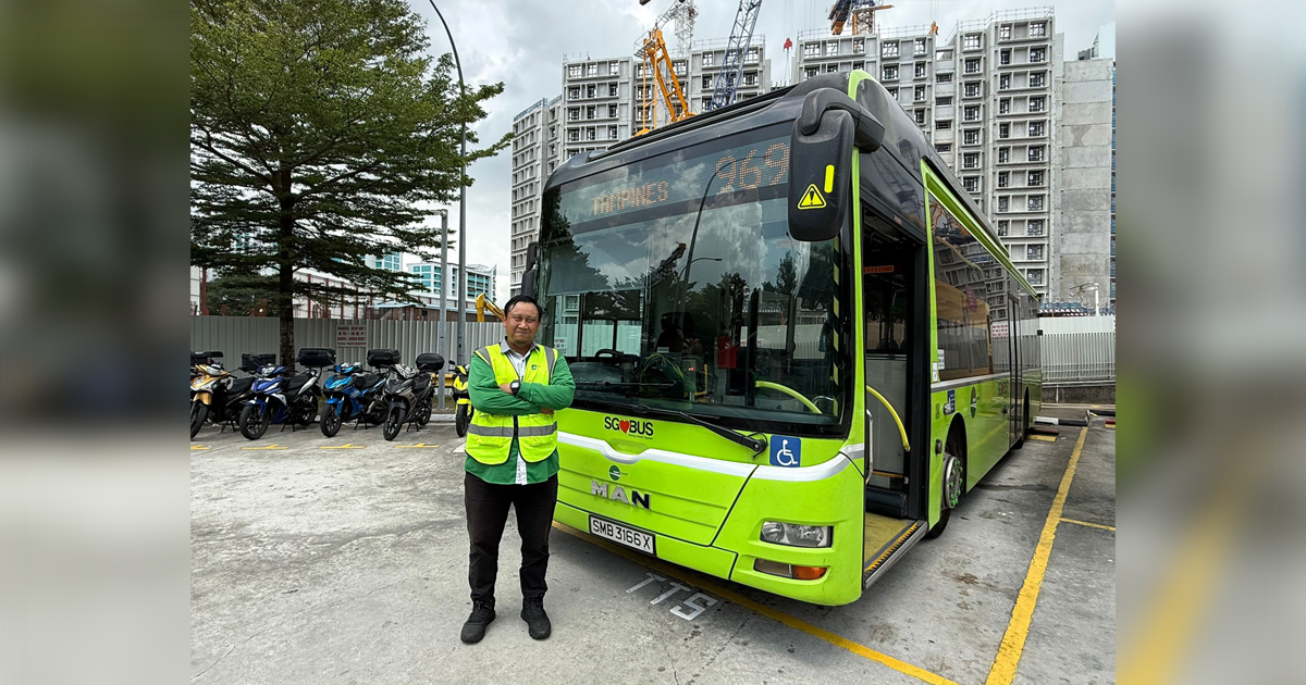'It's the right thing to do': Tower Transit bus captain commended for stopping to help elderly man who fell while crossing road