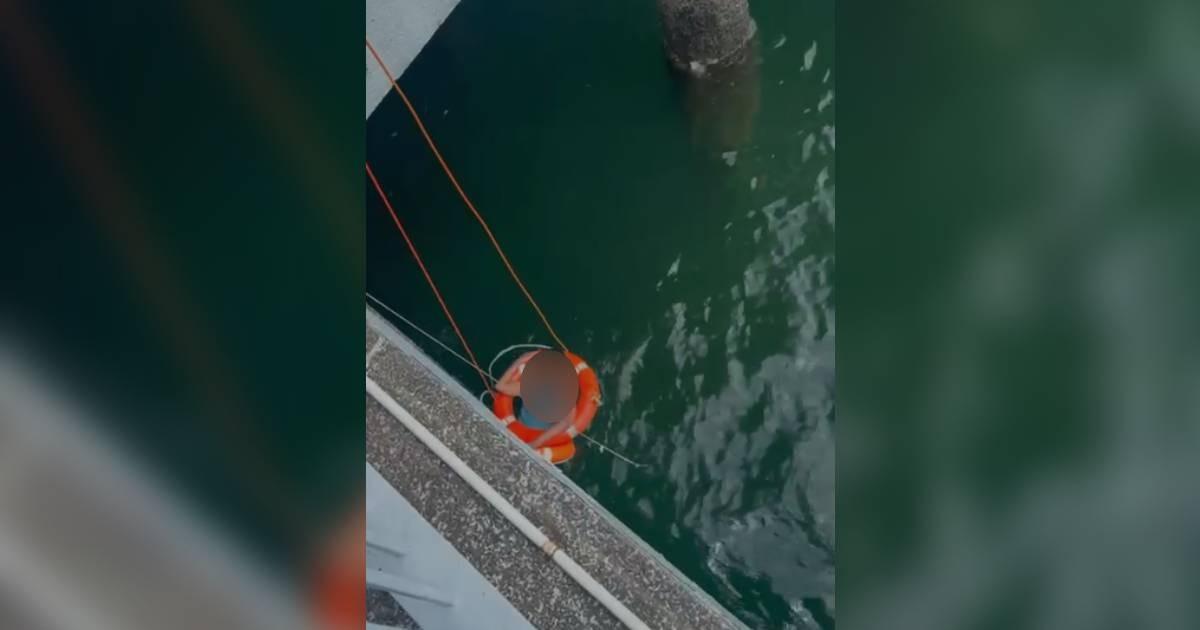 Woman, 48, falls into water at Woodlands Waterfront Park, rescued by restaurant staff