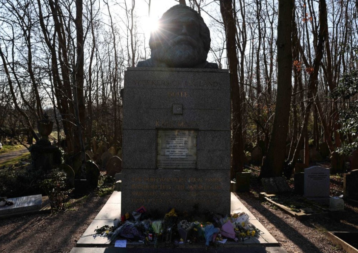 Karl Marx's London cemetery looks to solve its grave problem