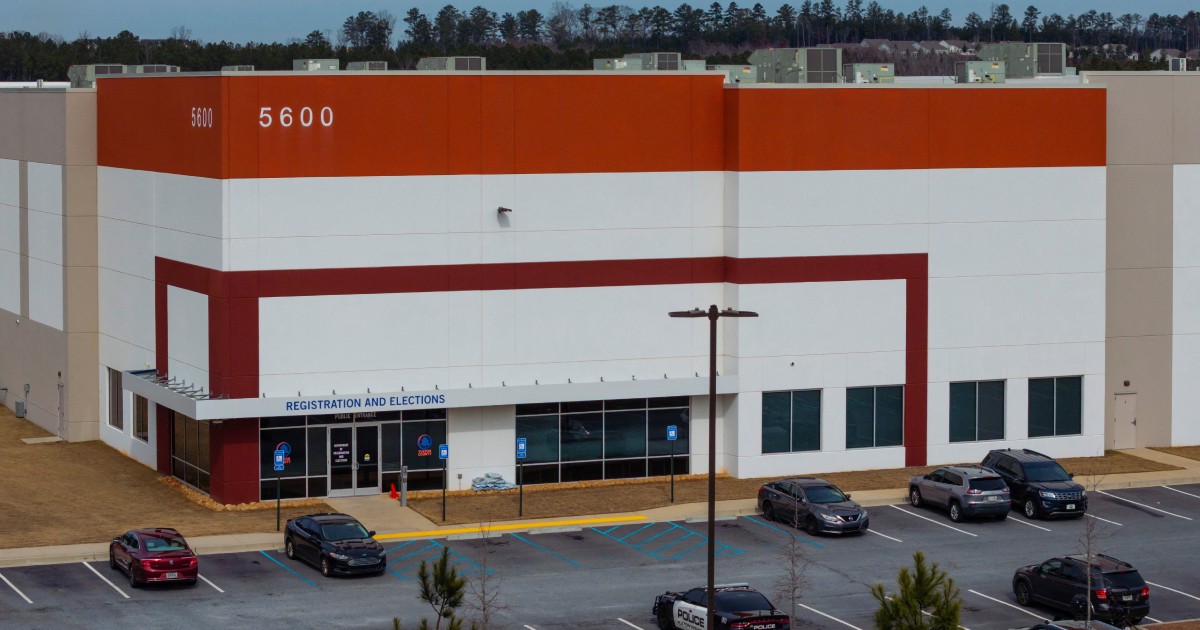 Democrats ask top US spy to explain presence at FBI raid on election facility