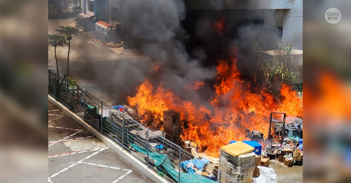 Explosion hits worker battling blaze at Aljunied industrial building, 1 injured