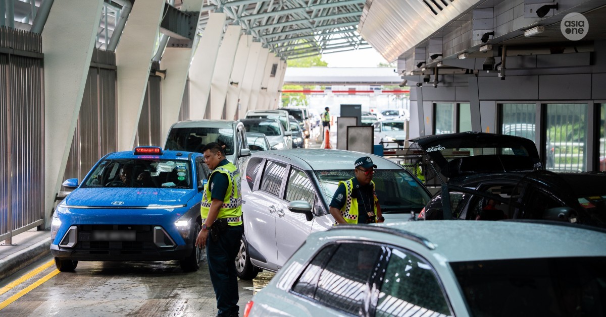 Johor proposes 12 drop-off points for Singapore cross-border taxis; includes JB Sentral, Johor Premium Outlets