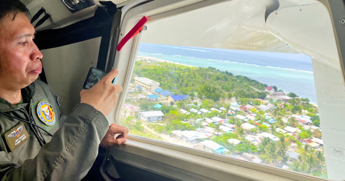 Philippines rejects Beijing's claim to sovereignty over entire South China Sea