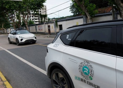 China orders safety checks on smart vehicle road tests after robotaxi incident