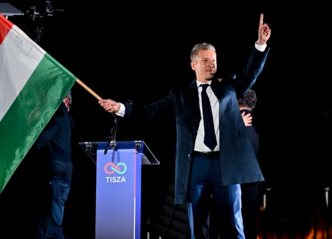 Hungarian election victor Magyar says he'd speak with Putin and ask him to end the war in Ukraine