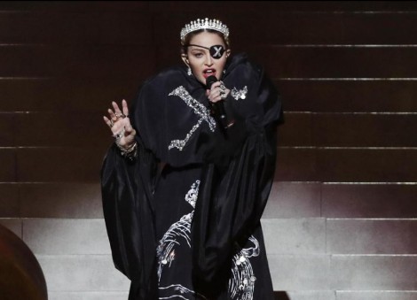 Madonna said to make music comeback in 2 days